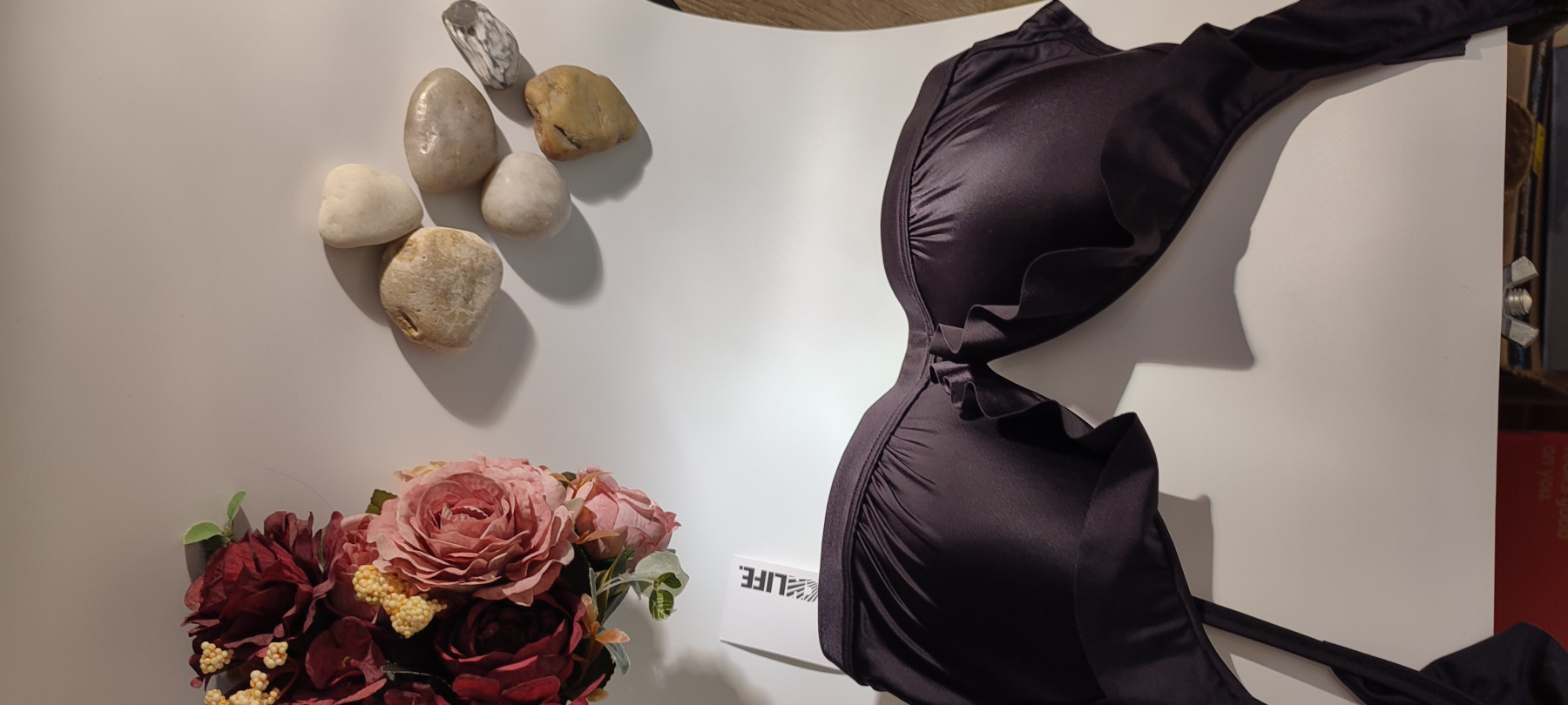 Soutien-gorge à volants noir